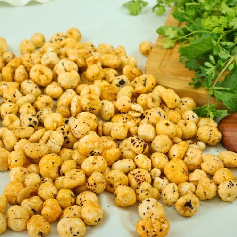 Cheese and herbs Makhana